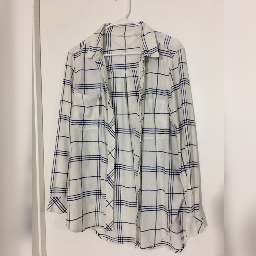 Athleta plaid button up shirt blue and white